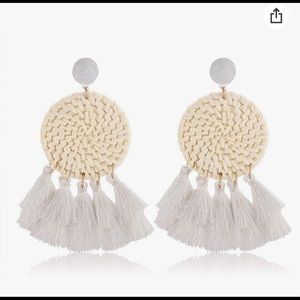 White boho tassel earrings *Never Worn*